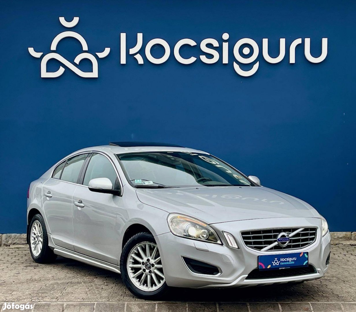 Volvo S60 2.0 D [D4] Momentum Geartronic / Mo-i...